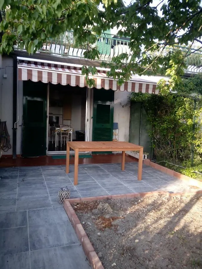 Tigullio Vacations Il Ciliegio Apartment Leivi